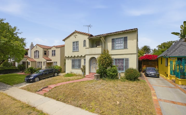 Pictures of Multifamily property located at 1259 S Orange Dr, Los Angeles, CA 90019 for sales - image #1
