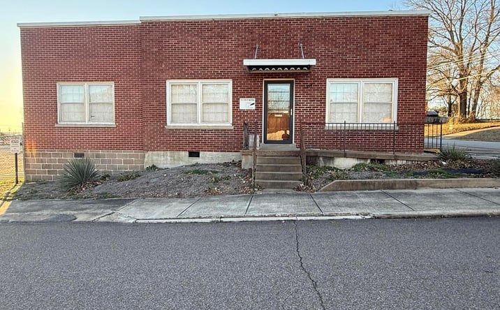 Pictures of Office property located at 373 N Cumberland Street, Jackson, TN 38301 for sales - image #1