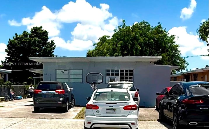 Pictures of Multifamily property located at 42 E 13th St, Hialeah, FL 33010 for sales - image #1