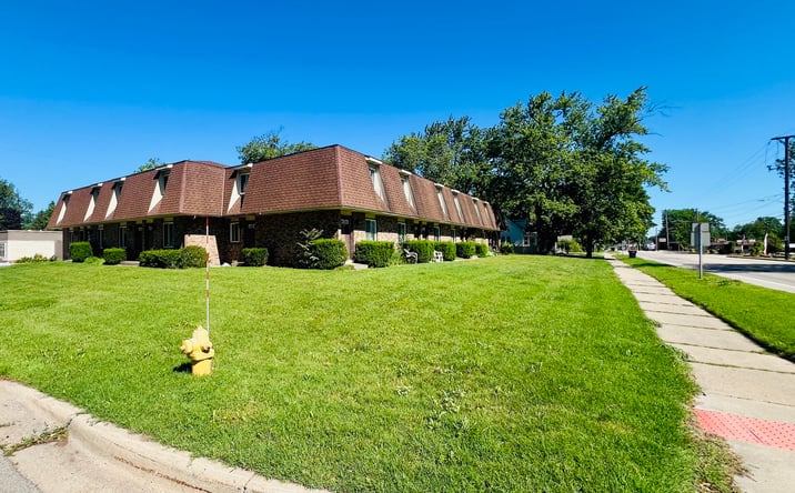 Pictures of Multifamily, Mixed Use property located at 956 LINCOLN AVE, HOLLAND, MI 49423 for sales - image #1