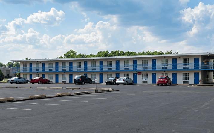 Pictures of Hospitality property located at 727 Joe Clifton Drive, Paducah, KY 42001 for sales - image #1
