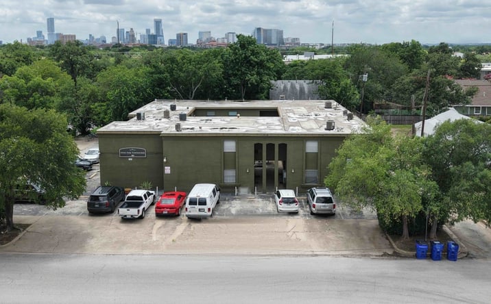Pictures of Multifamily property located at 303 W 40th St, Austin, TX 78751 for sales - image #1
