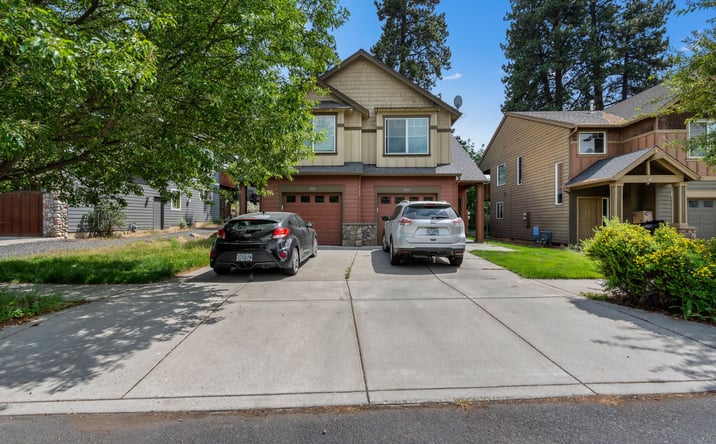 Pictures of Multifamily property located at 363 Southwest Garfield Avenue, Bend, OR 97702 for sales - image #1