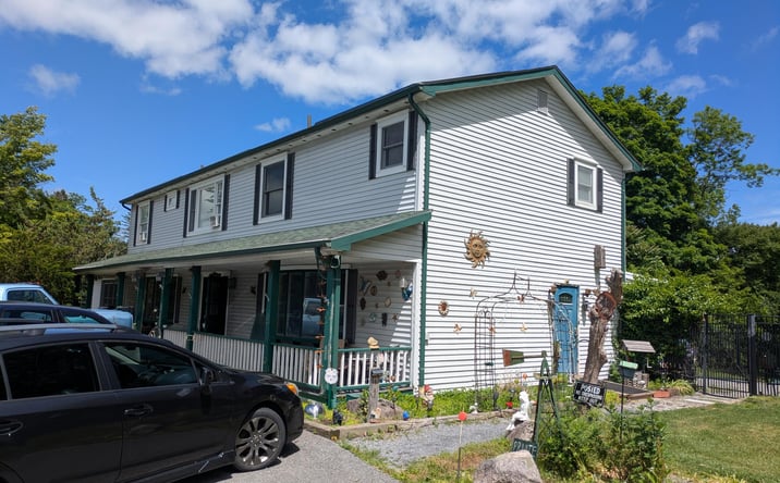 Pictures of Retail, Multifamily, Mixed Use property located at 926 Pennsylvania 390, Cresco, PA 18326 for sales - image #1
