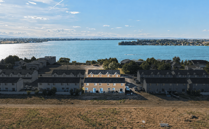 Pictures of Multifamily property located at 2729 West Marina Drive, Moses Lake, WA 98837 for sales - image #1
