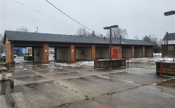 Pictures of Retail property located at 827 Middle Avenue, Elyria, OH 44035 for sales - image #1
