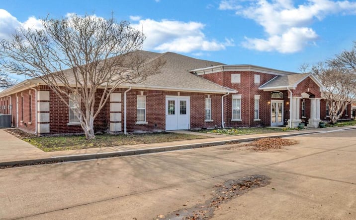 Pictures of Retail, Special Purpose property located at 9930 Valley Ranch Pkwy, Irving, TX 75063 for sales - image #1