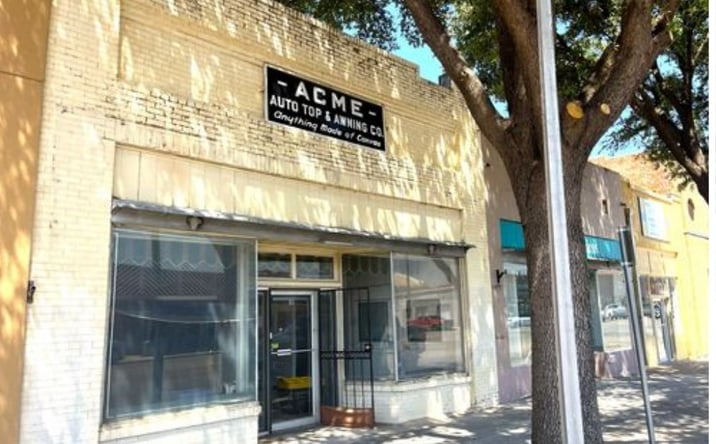 Pictures of Retail property located at 113 N Chadbourne, San Angelo, TX 76903 for sales - image #1