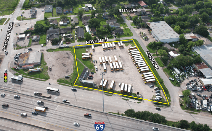 Pictures of Land property located at 11680 Eastex Freeway Feeder Road, Houston, TX 77093 for sales - image #1