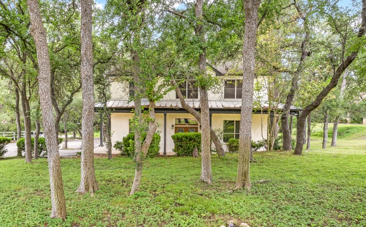 Pictures of Office property located at 18965 Farm to Market Road 2252, Garden Ridge, TX 78266 for sales - image #1