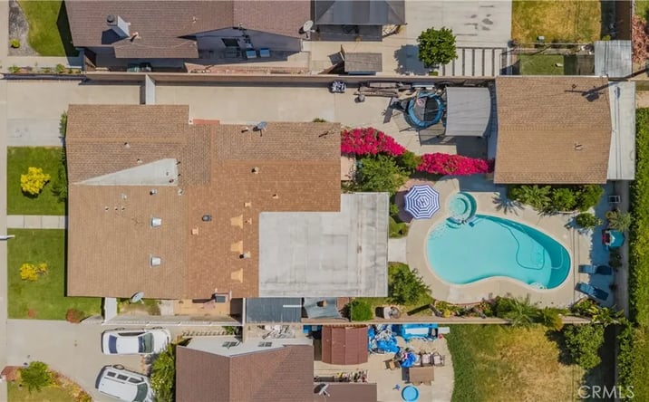 Pictures of Multifamily property located at 10530 Newville Avenue, Downey, CA 90241 for sales - image #1