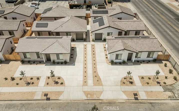 Pictures of Multifamily property located at 2365 N Arthur Avenue, Fresno, CA 93705 for sales - image #1