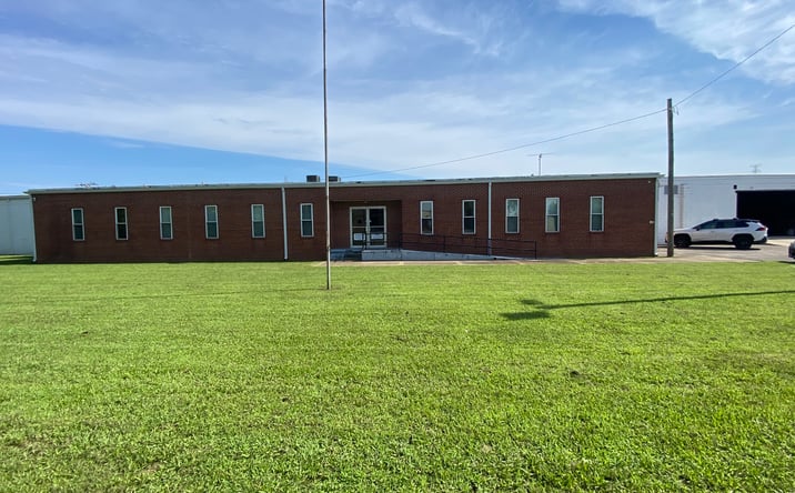 Pictures of Industrial property located at 1031 South Green Street, Tupelo, MS 38804 for sales - image #1