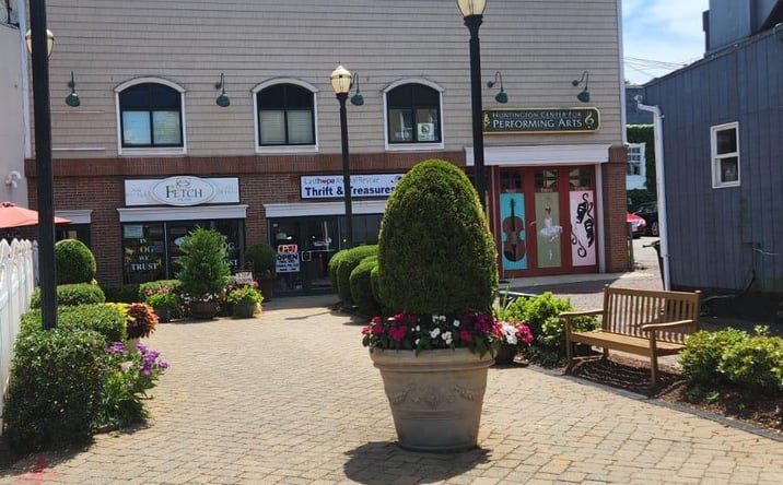 Pictures of Mixed Use property located at 310 New York Avenue, Huntington, NY 11743 for sales - image #1