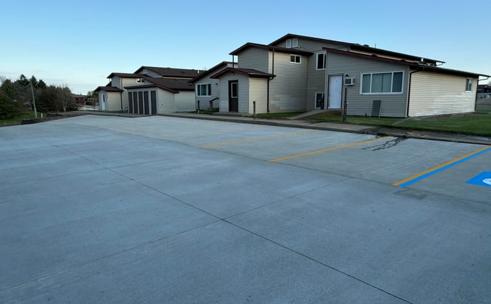 Pictures of Multifamily property located at 712 5th Ave SW, Dickinson, ND 58601 for sales - image #1
