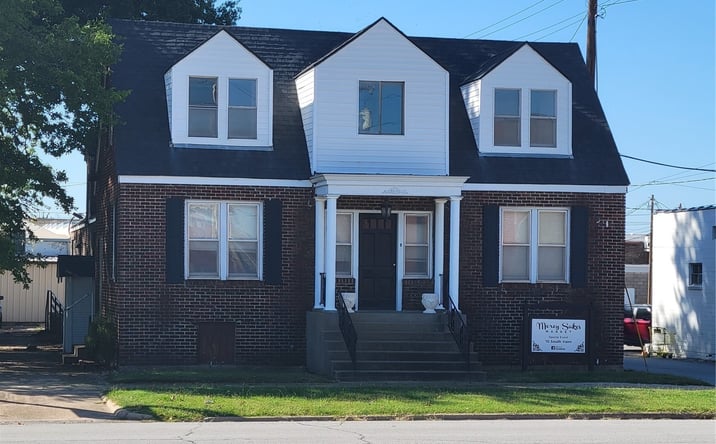 Pictures of Office, Mixed Use property located at 10 S Vann Street, Pryor, OK 74361 for sales - image #1