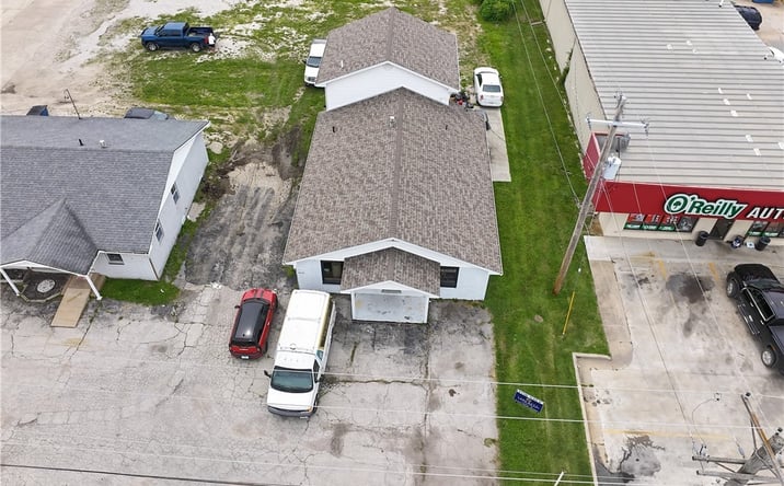 Pictures of Office property located at 703 South Aurora Street, Eldon, MO 65026 for sales - image #1