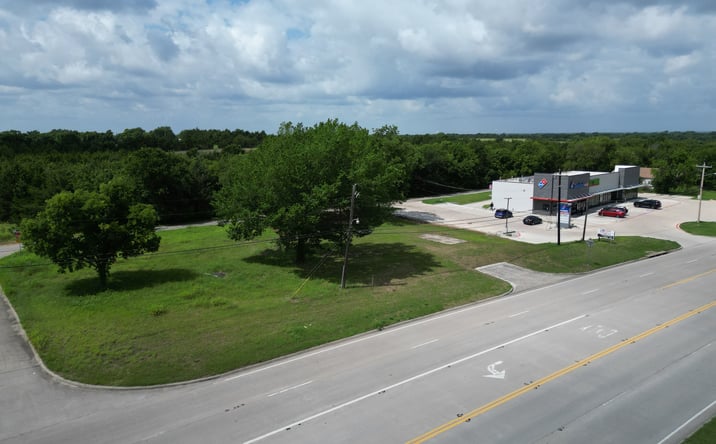 Pictures of Land property located at 435 E Audie Murphy Pkwy, Farmersville, TX 75442 for sales - image #1
