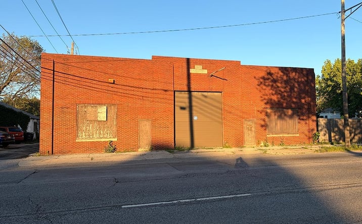 Pictures of Special Purpose property located at 1915 S Clinton Street, Fort Wayne, IN 46802 for sales - image #1