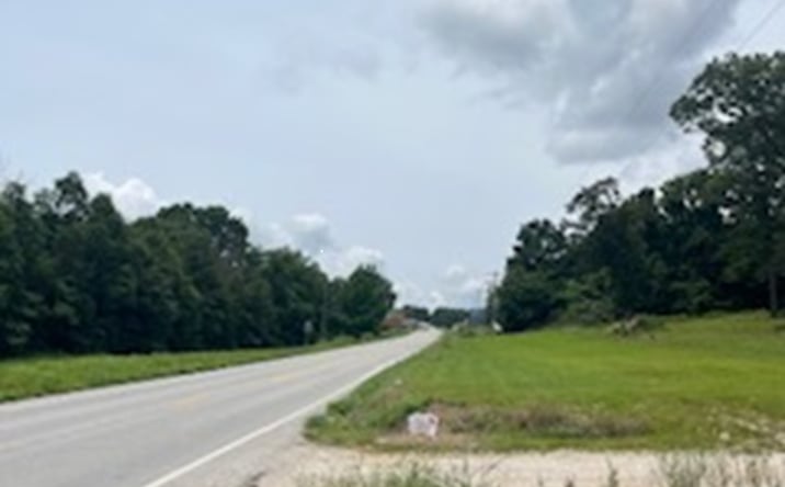 Pictures of Land property located at 14561 Highway 7, Warsaw, MO 65355 for sales - image #1