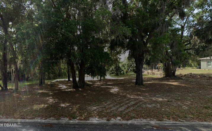 Pictures of Land, Multifamily property located at 204 Village Drive, Welaka, FL 32193 for sales - image #1