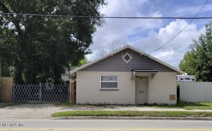 Pictures of Mixed Use, Office, Retail, Special Purpose, Industrial, Multifamily property located at 3754 ST AUGUSTINE Road, Jacksonville, FL 32207 for sales - image #1