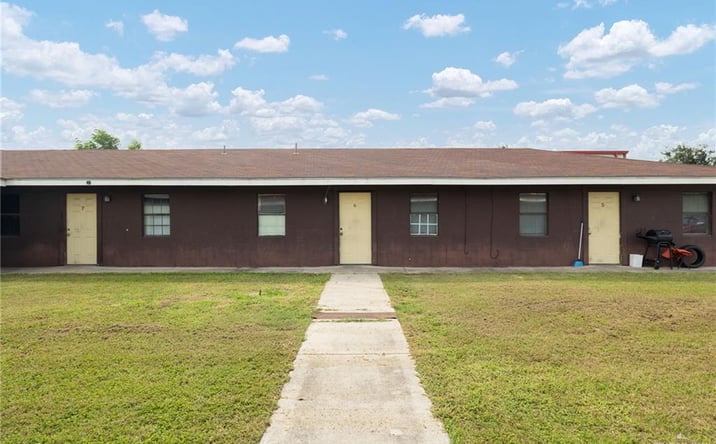 Pictures of Multifamily property located at 301 Elida Street, Mission, TX 78572 for sales - image #1