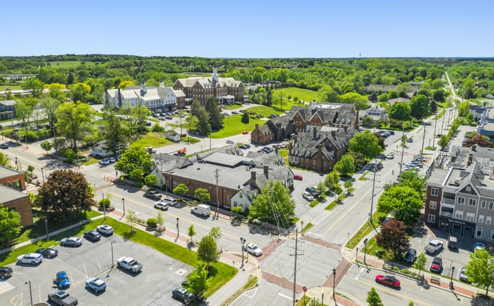 Pictures of Retail, Office property located at 528 WELLS ST, DELAFIELD, WI 53018 for sales - image #1