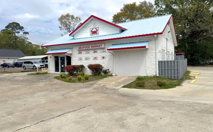 Pictures of Retail property located at 882 Northside Drive E, Statesboro, GA 30458 for sales - image #1