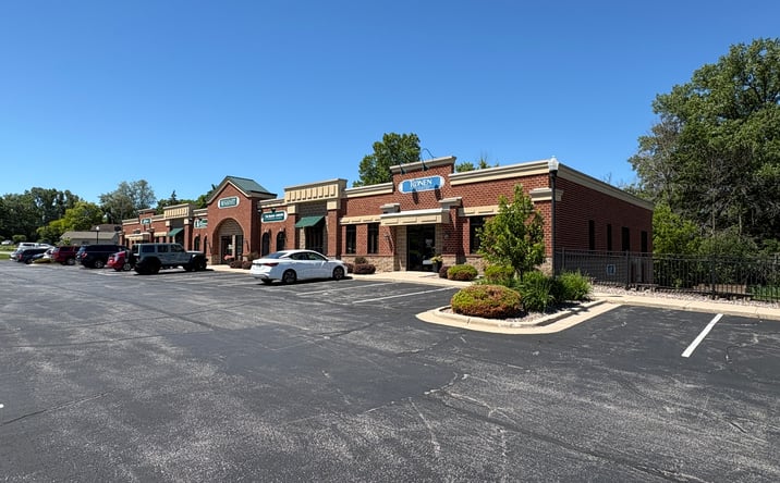 Pictures of Retail, Office property located at 2830 CURRY CT, GREEN BAY, WI 54311-4877 for sales - image #1
