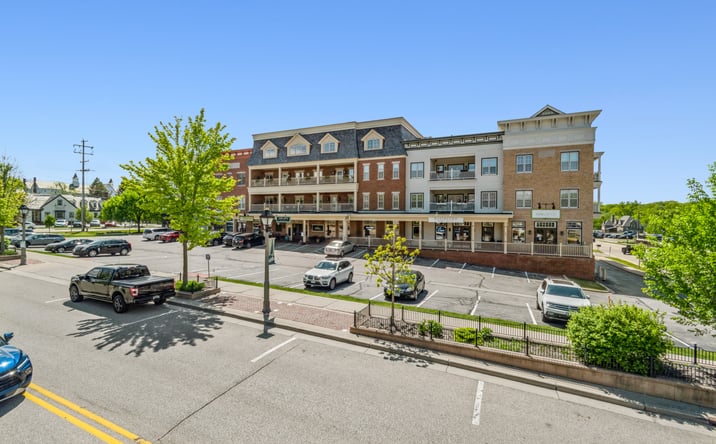 Pictures of Retail property located at 601 GENESEE ST, DELAFIELD, WI 53018-1410 for sales - image #1