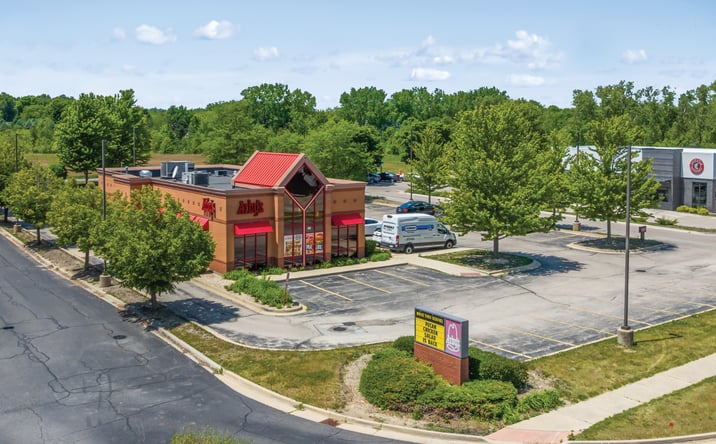 Pictures of Retail property located at 520 South Sutton Road, Streamwood, IL 60107 for sales - image #1