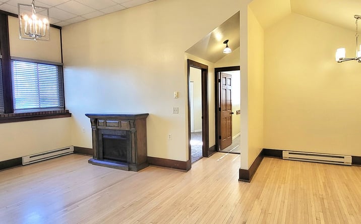 Pictures of Multifamily property located at 400 1st Avenue SW, Chisholm, MN 55719 for sales - image #1