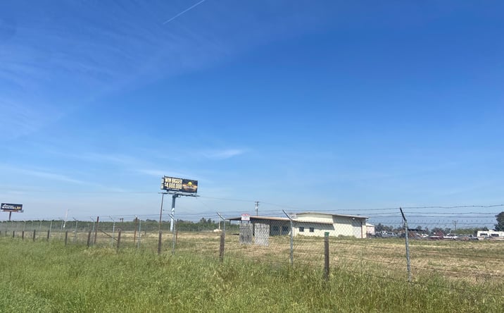 Pictures of Industrial property located at 23297 Avenue 88, Terra Bella, CA 93270 for sales - image #1