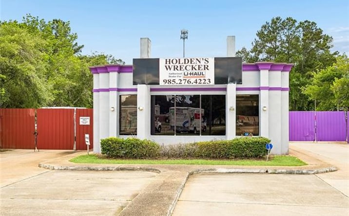 Pictures of Retail, Office property located at 1930 North Collins Boulevard, Covington, LA 70433 for sales - image #1