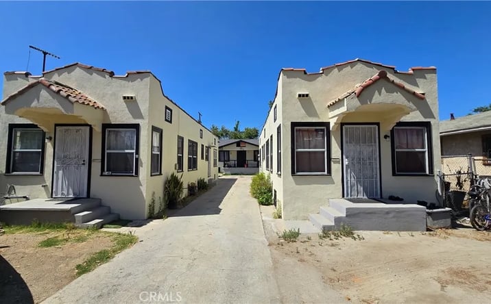 Pictures of Multifamily property located at 1247 W 62nd, Los Angeles, CA 90044 for sales - image #1