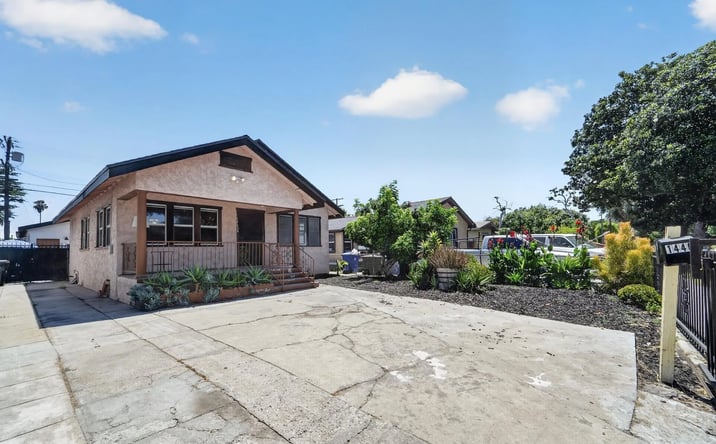 Pictures of Multifamily property located at 1442 W 69th, Los Angeles, CA 90047 for sales - image #1