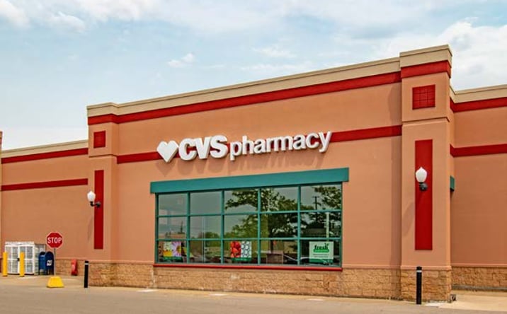 Pictures of Retail property located at 4800 N University St, Peoria, IL 61614 for sales - image #1