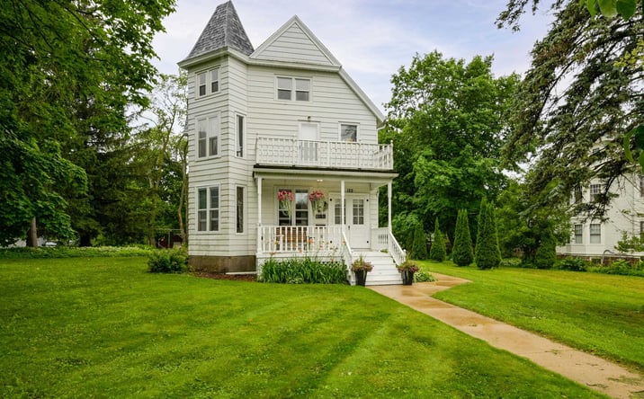 Pictures of Multifamily property located at 122 N 2nd Street, Mount Horeb, WI 53572 for sales - image #1