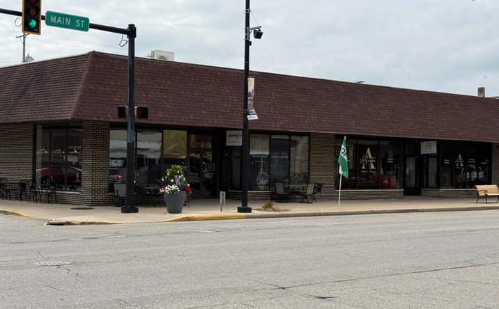 Pictures of Business for Sale property located at 701 Main Street, Rochester, IN 46975 for sales - image #1