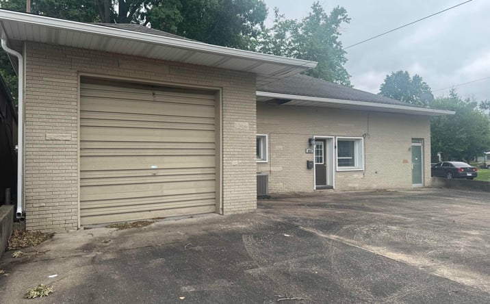 Pictures of Land property located at 803 W Hendrickson Street, Marion, IL 62959 for sales - image #1