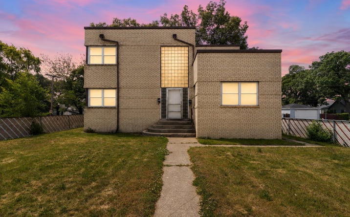 Pictures of Multifamily property located at 540 165th Street, Hammond, IN 46324 for sales - image #1