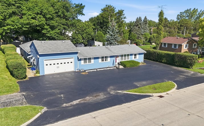 Pictures of Business for Sale, Retail, Mixed Use property located at 34112 N Barron Boulevard, Grayslake, IL 60030 for sales - image #1