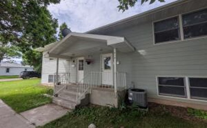 Pictures of Multifamily property located at 514 5th Avenue S, Lewistown, MT 59457, 516 5th Avenue S, Lewistown, MT 59457, 510 W Pine Street, Lewistown, MT 59457, 512 W Pine Street, Lewistown, MT 59457 for sales - image #1