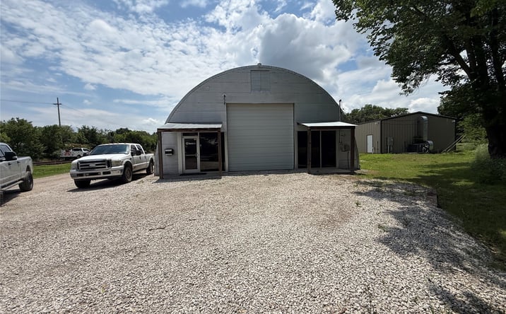 Pictures of Industrial, Mixed Use, Office property located at 421 N 2nd Street, Sapulpa, OK 74066 for sales - image #1