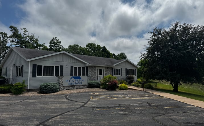 Pictures of Retail, Office, Special Purpose property located at W11261 COUNTY RD D, PELLA, WI 54950 for sales - image #1