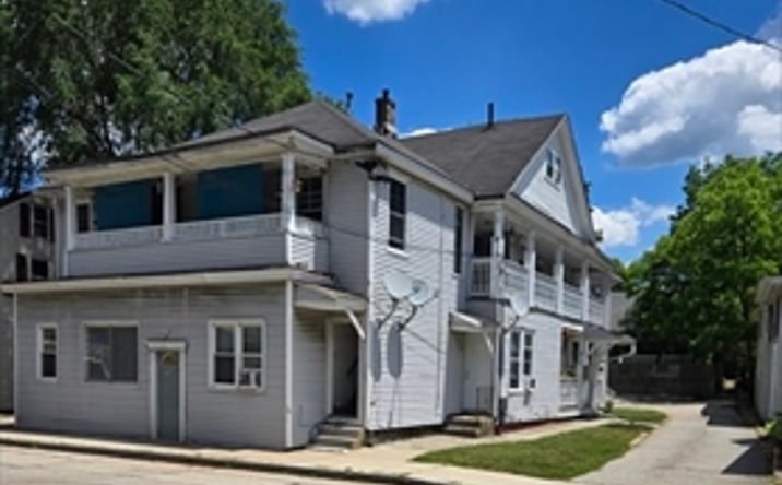 Pictures of Multifamily property located at 141 Elm St, Southbridge, MA 01550 for sales - image #1