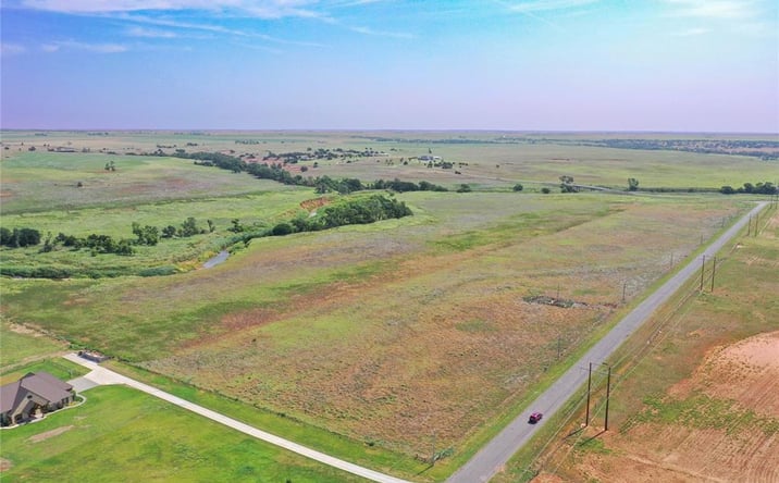 Pictures of Land property located at 04 E Arapaho Road, Weatherford, OK 73096 for sales - image #1