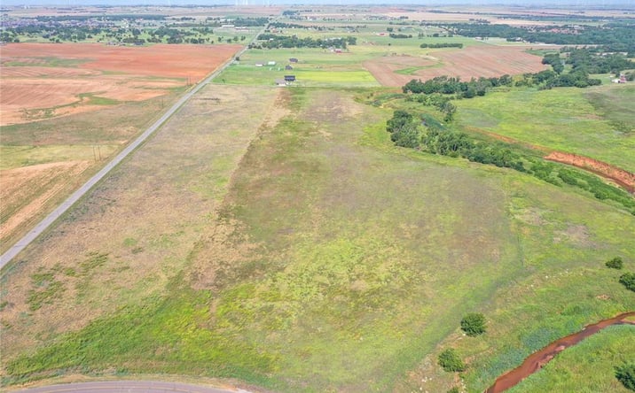 Pictures of Land property located at 10 E Arapaho Road, Weatherford, OK 73096 for sales - image #1