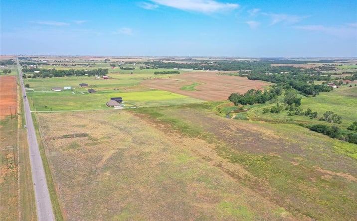 Pictures of Land property located at 08 E Arapaho Road, Weatherford, OK 73096 for sales - image #1